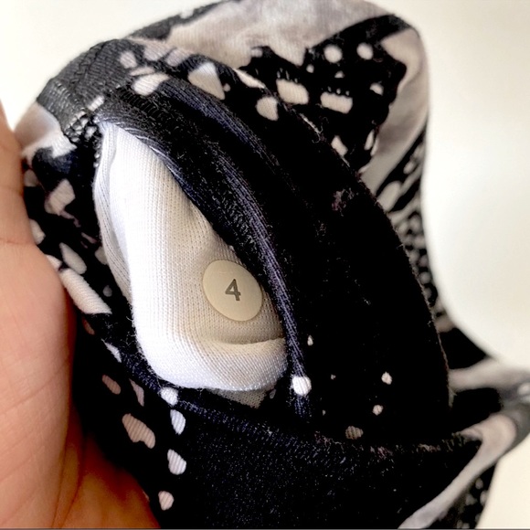 LULULEMON/High Times Static Mist White/Black Leggings/4 - Picture 11 of 12